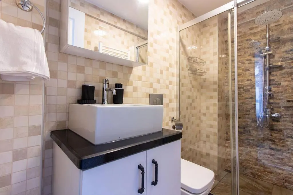 Pretty Corner Flat With Abundant Light In Kadikoy Apartment Istanbul Turkey